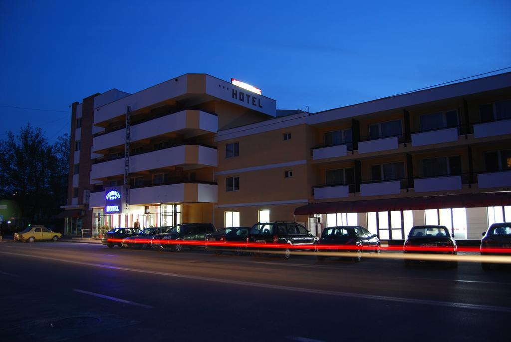 Hotel Europolis Тулча Экстерьер фото