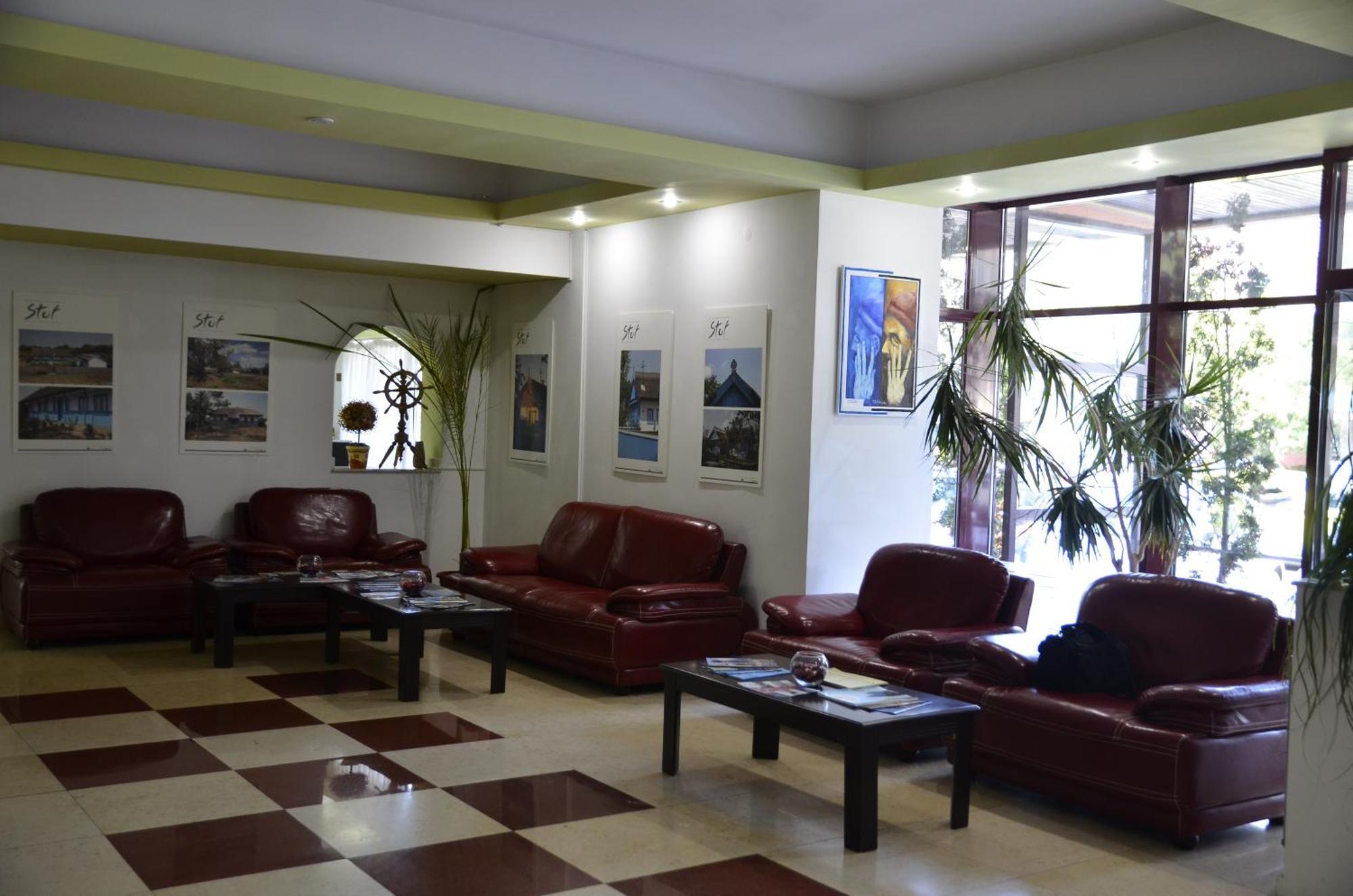 Hotel Europolis Тулча Экстерьер фото