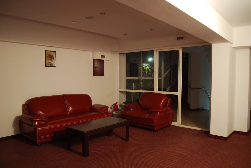 Hotel Europolis Тулча Экстерьер фото