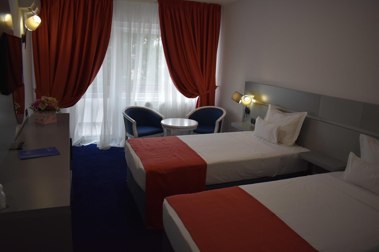 Hotel Europolis Тулча Экстерьер фото