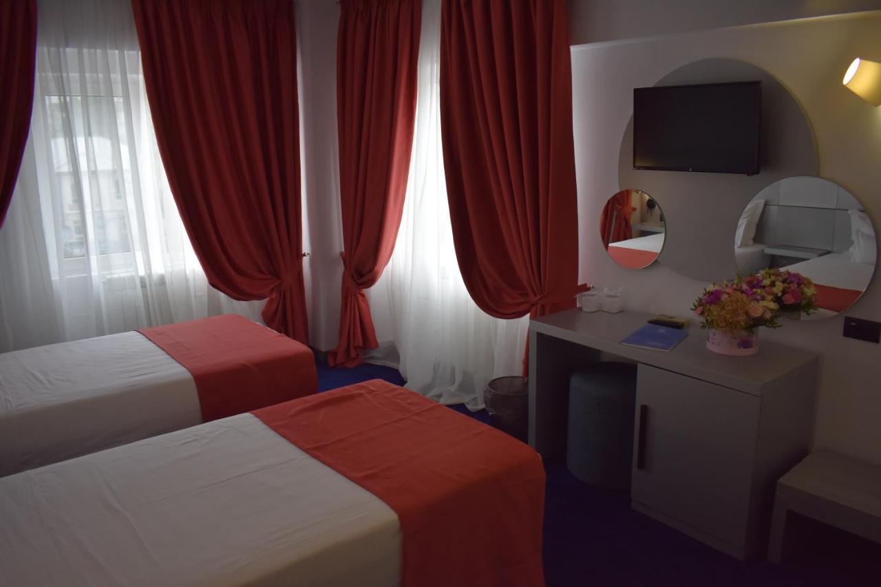 Hotel Europolis Тулча Экстерьер фото