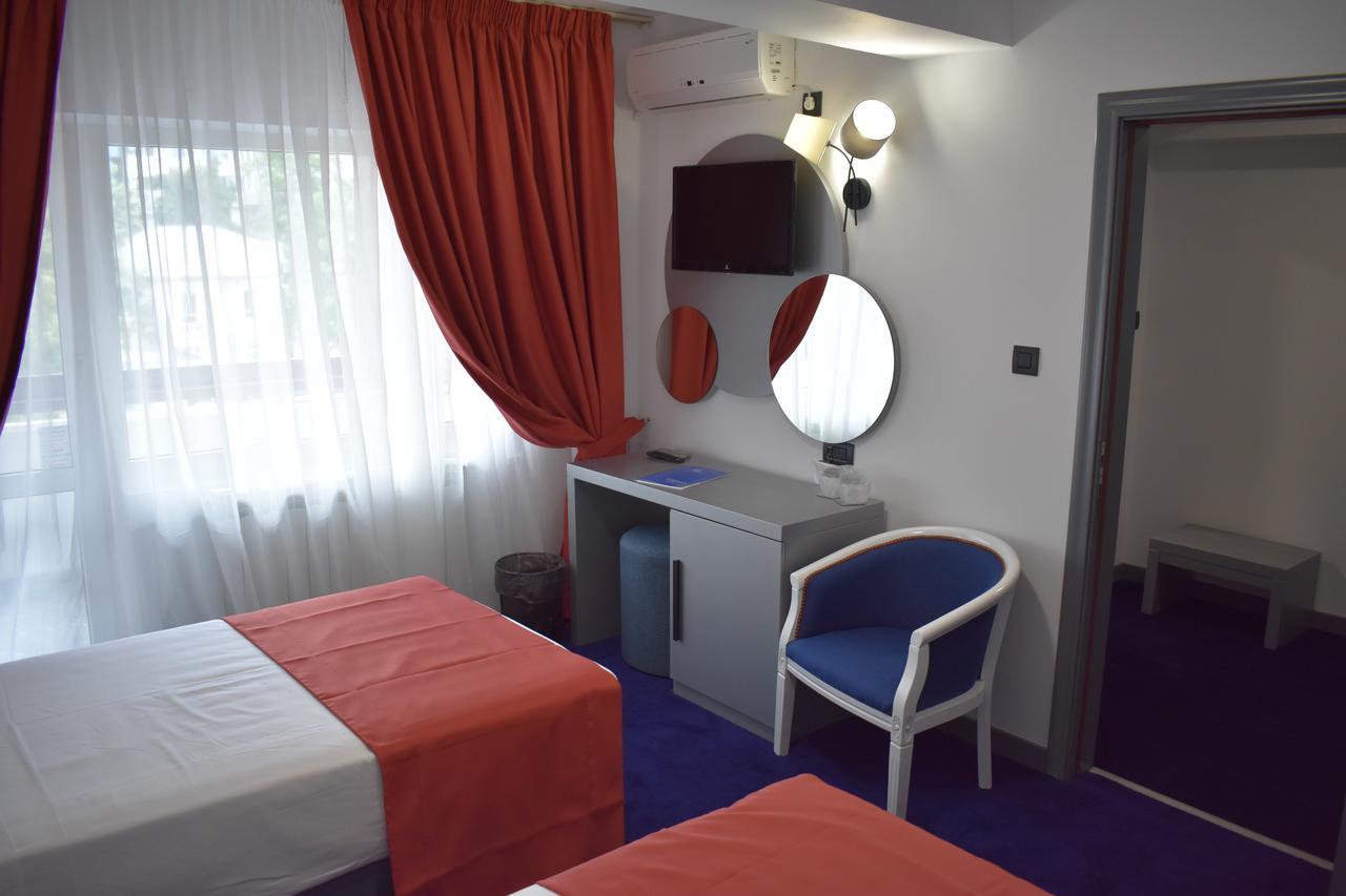 Hotel Europolis Тулча Экстерьер фото